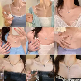 H￶gkvalitativ och lyxig p￤rlhalsband smycken Bowknot Spicy Girl Clavicle Chain Kvinnors personlighet L￥ngh￤nge smycken