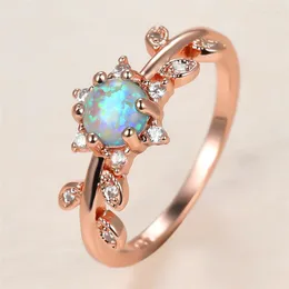 Bröllopsringar Dainty Female White Round Opal Ring Charm Rose Gold Color Thin for Women Luxury Bride Crystal Leaf Engagement