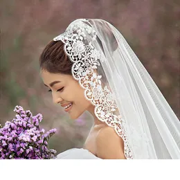 Bridal Veils 2023 Elegant One Layer Veil Spets Kort 1,5 m längd Appliced ​​Women Party utan kam