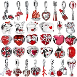 إن قلادة القلب الحمراء الشهيرة الشهيرة 925 Sterling Silver Red Cat Heart مناسبة للاختداء