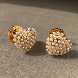 Francese Exquisite Millet Love Pearl Orecchini Stud Female Gold Light Luxury Temperamento di alta qualità Accessori per gioielli all-match