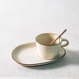 Fincan tabakları kahvaltı kahve fincanı tabak ile vintage modern sanat basit İskandinav içecek seramik tazza colazione içecek eşyaları