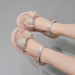 Sandals Dropshipping Girls thicksoled sandal summer bow rhinestone princess sandals baby softsoled beach sandals kids nonslip sandals Z0225