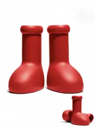 2023 MSCHF Мужчины Женщины Дождевые ботинки Дизайнеры Большой красные ботинки толстые дно без скольжения