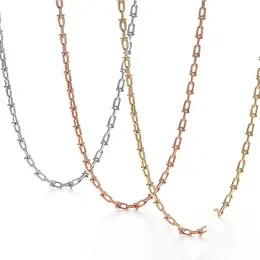 Gold Silver Fine Chain Charmms Pingentes Conjunto de 18k para Mulheres Meninas Valentim M￣e Novo Dado Presente de Designer Quente J￳ias Casal de Moda Presentes de Casamento