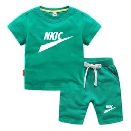 Kläder sätter ny sommar avslappnad kort ärm shorts kläder för småbarn pojkar passar mode spädbarn flicka kläder barn kostym