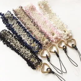 Keychains 1 PC 패션 Trinket 휴대 전화 끈 방지 방지 배지 셀 로프 밧줄 키 링 슬링 넥 밴드 키 체인 크리스마스 선물