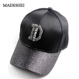 Ball Caps Maershei Moda Kadınlar Rhinestone Şapkaları Lüks Kadın Beyzbol Kapağı Bling Diamond Cap G Casquette Kız Geri Geri Gorrasj230227