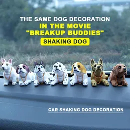 Dekoracje wnętrz Śliczne kreatywne kiwanowanie pies samochodowa lalka wstrząsnąć głową ozdoby bobbleheadów