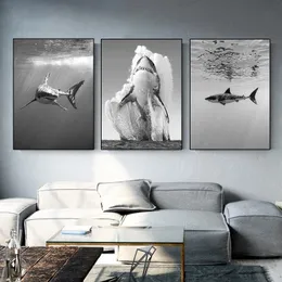 Zwierzęta malowanie na płótnie Czarna biała ścienna sztuka plakat rekin i gra monochromatyczne malowanie natury obrazek Dekor Home Mural bezframed