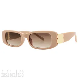 Ретро -дизайнерские солнцезащитные очки для женщин мужские солнцезащитные очки простой твердый цвет маленький рамка occhiali da sole pink cool gurggle летние поляризованные солнцезащитные очки pj025 c23
