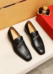 2023 Mens Dress Shoes Party Wedding Elegante Oxfrods Maschio Designer di marca Formal Business Appartamenti in vera pelle Taglia 38-45