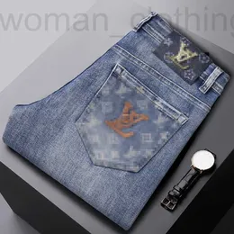 Męski projektant dżinsów jesień i zima nowe dżinsy jakość męska Slim Fit Małe stóp długie spodnie moda v5ez