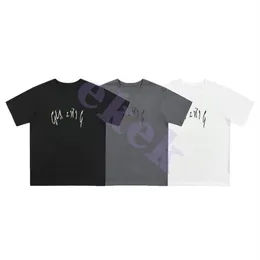 Tasarım lüks moda erkek tişört düzensiz harf nakış kısa kollu yuvarlak boyun yaz gevşek tişört üst siyah gri beyaz