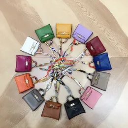 HBP Tasarımcı Lüks Çantalar Askı Anahtar Yüzük Çanta Kılıfları Kanca Hava Pods Kılıflar Kulaklık Aksesuarları Mini Satchel debriyaj Çanta Anahtarları Tote Çanta Leydi Omuz Çantaları