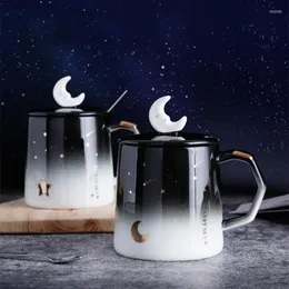Muggar kreativa 400 ml stjärn kaffe mugg med lock sked individuell trend cramic vatten kopp nordisk mjölk te -kontor hem dryck