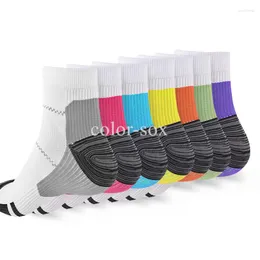 Спортивные носки мужчины Sport Compression Women Quick-Dry Angle Basketball езда на велосипеде.