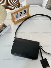 Nuove donne e uomini Flap Messenger Bag Fashion Lvs Luxury Designer Camera Bag Borsa a tracolla in vera pelle morbida Borsa a tracolla famosa Piccola borsa a secchiello Borsa a mano