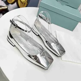 Top Design Dress Shoes Fashion 2023 Prradity Women Leather High Heel Letter Logo Party Wedding Holiday Holiday Casual Plano Shoes 02-02