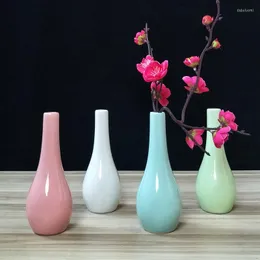Vaser keramiska hantverk Vase White Blue Green Pink Creative Home Furnishings Xinqing Simple Modern Factory Wholesale