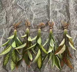 Dekorativa blommor konstgjorda plastplast falska blad simulering bambu bananblad med rot trädgård dekoration gröna växter krukut