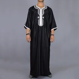 2023 Roupas étnicas Homem Muçulmano Kaftan Marroquino Masculino Jalabiya Dubai Jubba Thobe Algodão Camisa Longa Casual Jovem Preto Robe Árabe Roupas tamanho 3XL