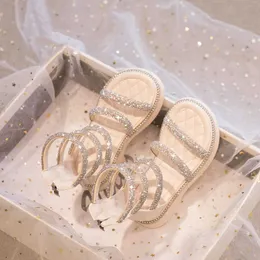 Sandaler sommar barnflickor Gladiator Sandaler Rhinestone Crystal Princess Solf Shoes Nonslip Breattable Fashion Kids Sandaler Girls Z0225