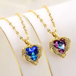 New Titanium Steel Gold Heart Sea Necklace Match Koreanバージョンマイノリティデザイン同じスタイル