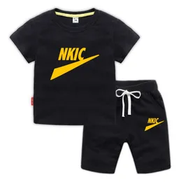 Детский комплект одежды для маленьких мальчиков и девочек, футболки с короткими рукавами, штаны, повседневный комплект для младенцев, летняя одежда