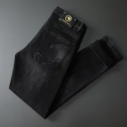 Jeans da uomo Pantaloni di marca europea Pantaloni da lavoro elastici dritti in cotone Pantaloni classici da uomo in denim stile autunno inverno