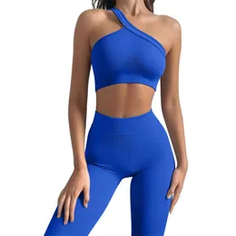 Sexig One Shoulder Sport BH Yoga Tvådelad Set Hip Lift Byxor Fitness Outfit Träningsset Sportkläder Gym Dräkt Kläder Kort Set