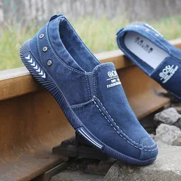 Dress Shoes Men Casual Flats Shoes Denim Canvas Slip on Mens Casual Shoes Plimsolls Breathable Male Footwear Spring Autumn Sneakers Flat 230228