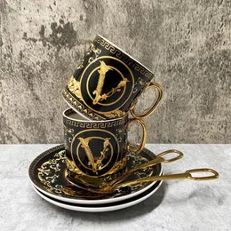 Xícaras pires luxo porcelana café e elegante xícara de chá conjunto bebida caneca de leite utensílios de cozinha presente com caixa