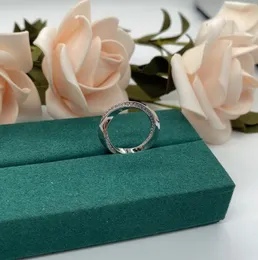 Nowe pierścienie opaski designerskie zwykłe cienkie parę minimalistyczne INS Modne ogony nieregularne skręcone pae para anleli z pudełkiem 2024