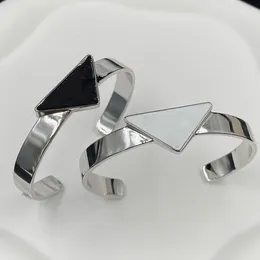 Diamant versilbert Armband für Frau Mann Retro Mode Design Armreif Zunge Brief Armband Schmuck Versorgung