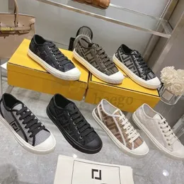 2023 Domino Sneakers Flats Flats Buty płócienne trener koronkowy w kształcie stóp w kształcie stóp do unisex luksusowe projektanci gumowe bułki fabryczne