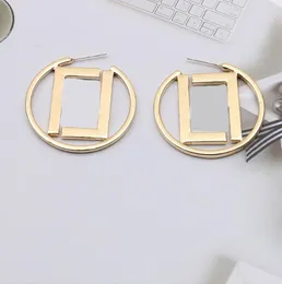 여성을위한 패션 후프 귀걸이 디자이너 Big Circle Hoops Gold Stud Earrings Studs Ewelry Earring Wedding Party 선물