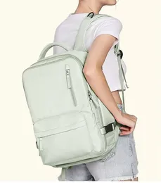 Kvinnors designer mini ryggsäck lyxiga crossbody väskor ryggsäckar resor axelväskor