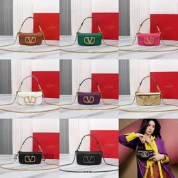 Fan Designer Women Bags Fashion Classic Lady Valentino Handbag Celebrity Yangqi Mini Chain Minimalist Underarm Handheld Shoulder Crossbody Gift Box V730