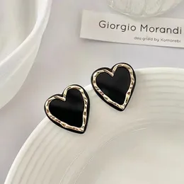 2023 South Korea Small Fresh Sweet Cute Heart Crystal Stud Earrings Temperament Geometric Round Pearl Zircon Earrings Party