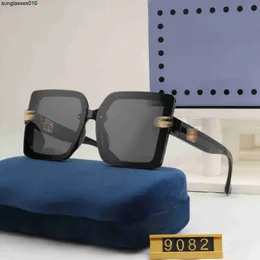 2023g Home Big Box Sunglasses Trend شبكة جديدة شهيرة الحماية من الأشعة فوق البنفسجية ، شراء نظارة شمسية واحدة من النظارات الشمسية وأرسل اثنين