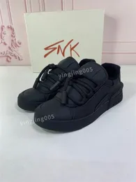 2023 top new Brand Classic Designer sapatos casuais para mulheres tênis baixos Panda Branco Preto Cinza Fog Chunky Glod