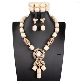 Halsbandörhängen Set White Artificial Coral African Wedding Jewelry Bridal Costume We297