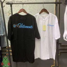 Męskie koszulki Summer Stock Vetements T-shirt mężczyzn Mężczyźni Womek 100% bawełniany krótki rękaw niebieski list