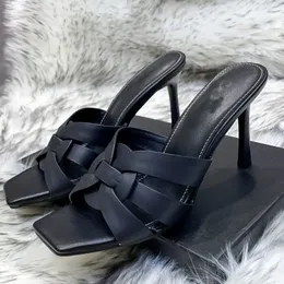 Eckige Zehenpartie, schmaler Absatz, echtes Leder-Hausschuhe, klassische, bequeme und langlebige Damen-Sandalen, Luxus-Designer-Sommer, neue modische und vielseitige Damen-Schuhbox