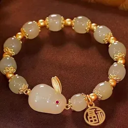 Nueva pulsera de conejo de jade chino para mujer, diseño de nicho INS, pulsera de estudiante de alto valor, regalo de cumpleaños antiguo para novias