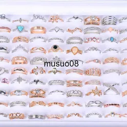 Bandringe Packung mit 20 Stück Damenmode Kristall Metall Schmuck Ringe für Hochzeit Party Geschenk Mix Stil nicht verblassen J230602