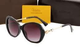 luxury Sunglasses polaroid lens Designer letter womens Mens Goggle senior Eyewear For Women eyeglasses frame Vintage Metal Sun Glasses 5302