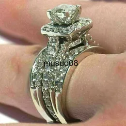 Anéis de banda Huitan lindos anéis de casamento femininos micropavimentados CZ Stone Full Bling Iced Out Bandas de noivado Acessórios Moda moderna Jóias J230602