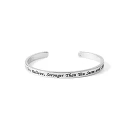 Bangle Inspirational Lettersyoure Braver مما تعتقد أنه يبدو أقوى وأكثر ذكاءً لأساور مجوهرات توصيل DROOND DROOND DHS0N